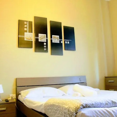 Apartment Yhome | Hospital Maria Vittoria *