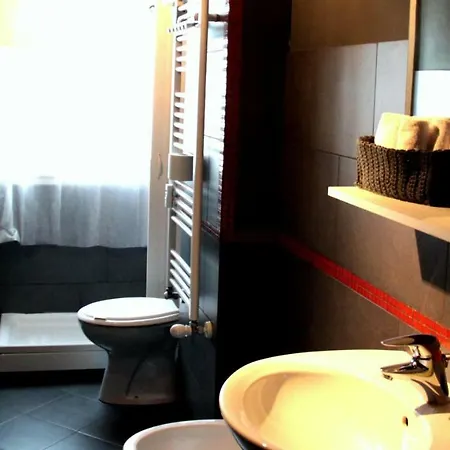 Yhome | Hospital Maria Vittoria Apartment *